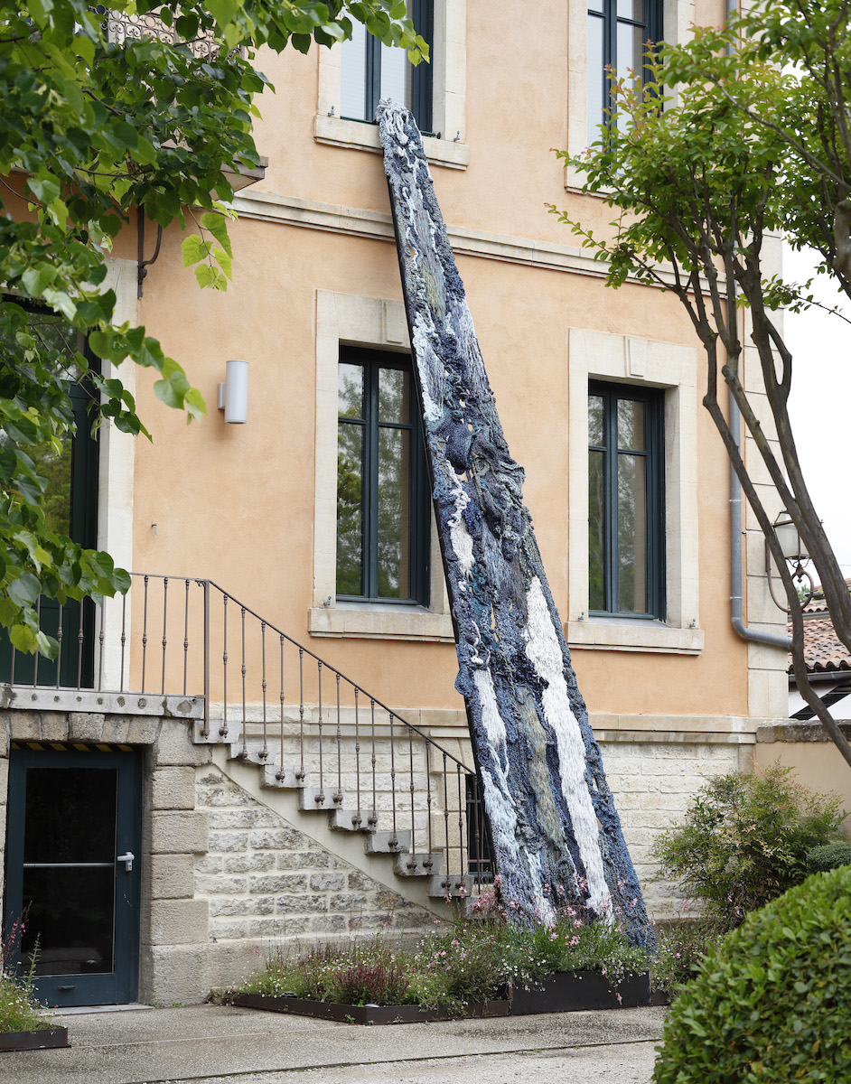 Photographie réalisée dans le cadre de l’exposition « Tissage Tressage » à la Villa Datris. Mai 2018